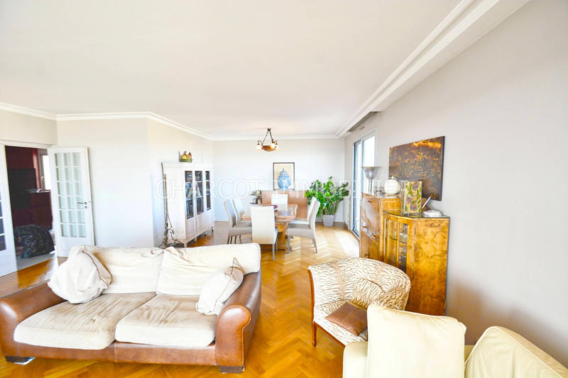 Appartement - 137 m² - 5 pièces