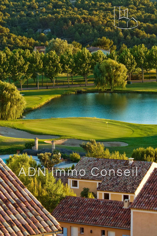 Local commercial - 143 m²