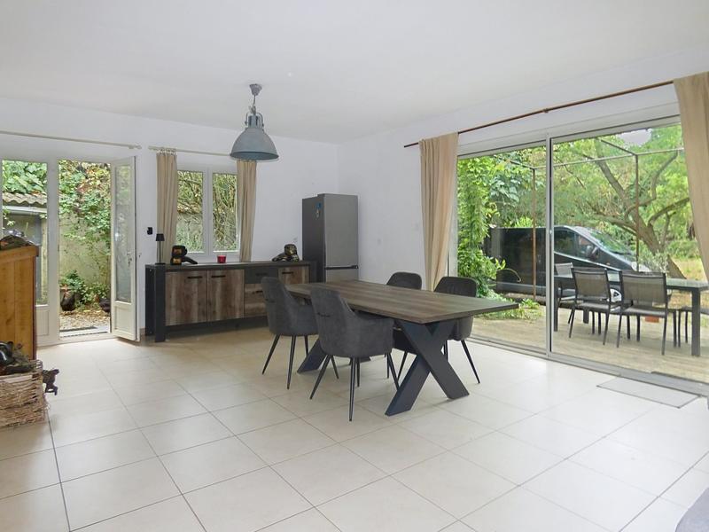 Villa - 100 m² - 4 pièces