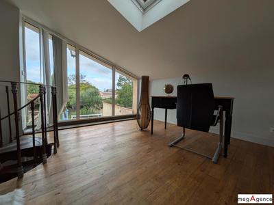 Maison - 140 m² - 4 pièces