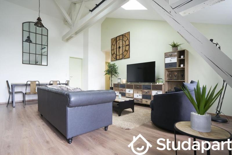 Chambre - 10 m² - 1 pièce