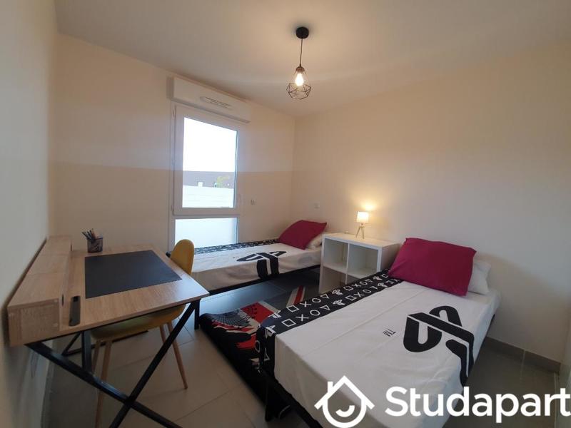 Chambre - 11 m² - 1 pièce