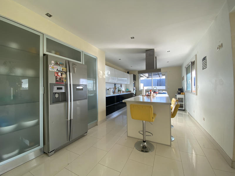 Villa - 370 m² - 8 pièces