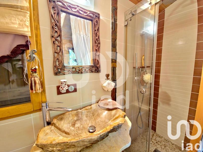 Maison - 14 650 m² - 2 pièces