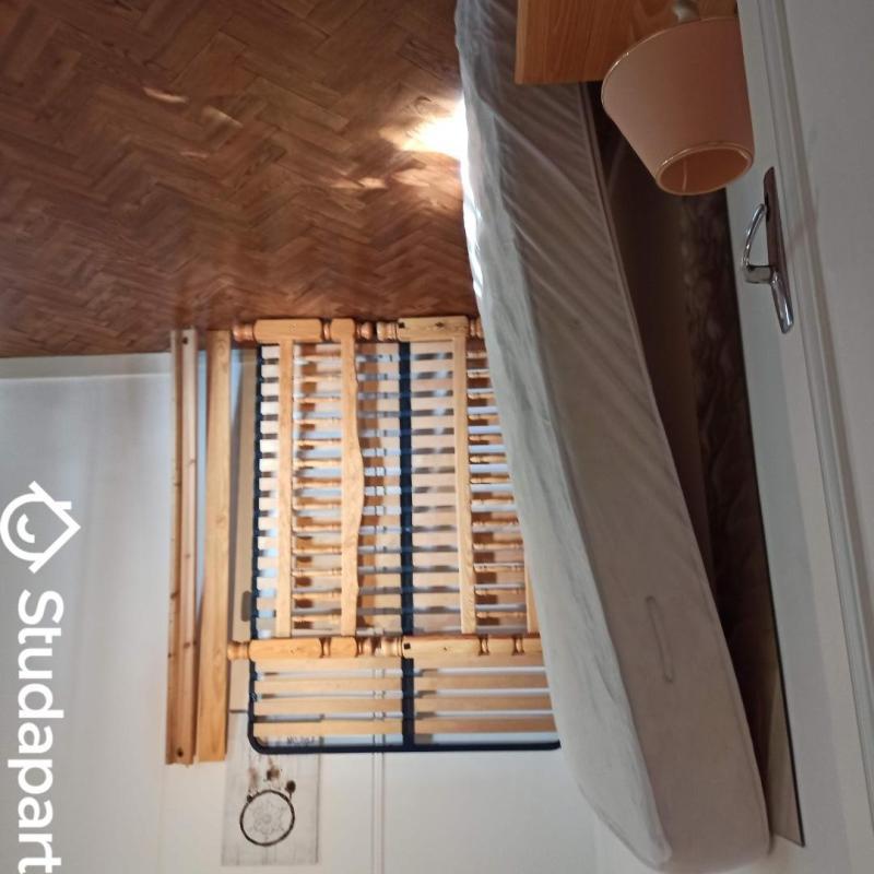 Chambre - 16 m² - 1 pièce