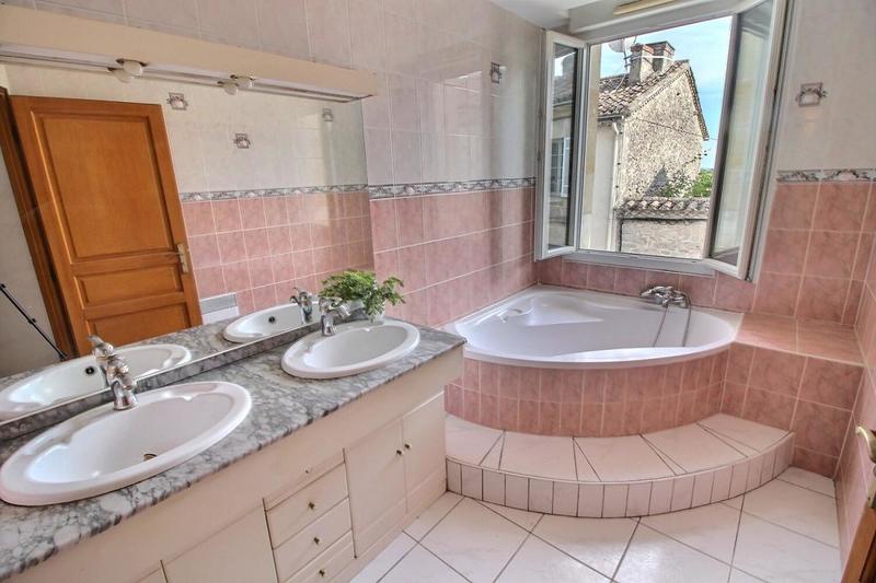 Maison - 118 m² - 5 pièces