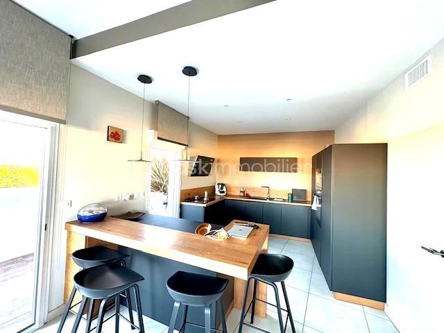 Appartement - 111 m² - 4 pièces