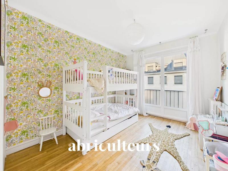 Appartement - 107 m² - 5 pièces