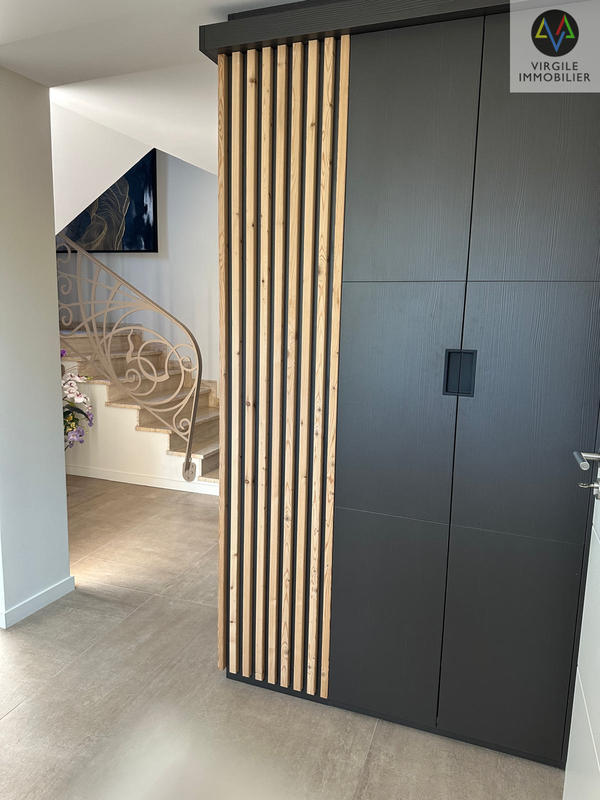 Villa - 174 m² - 6 pièces