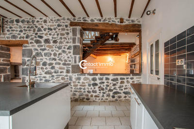 Maison - 93 m² - 4 pièces
