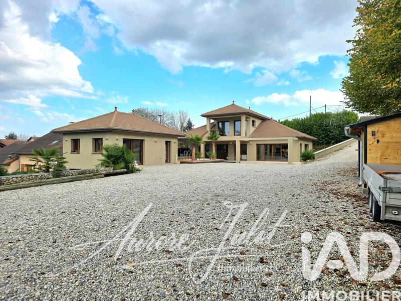 Maison - 150 m² - 4 pièces