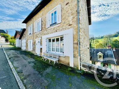 Maison de village - 210 m² - 8 pièces