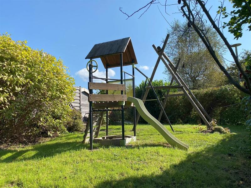 Châlet - 230 m² - 8 pièces