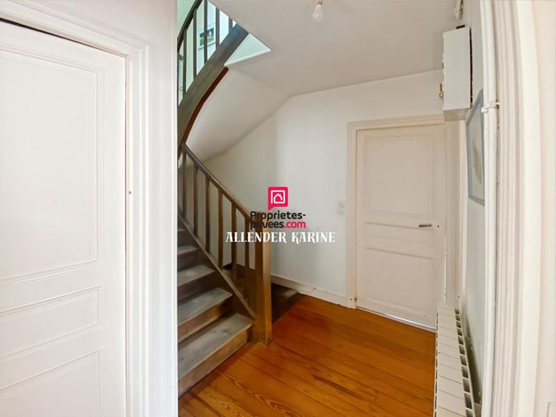 Immeuble - 252 m² - 7 pièces