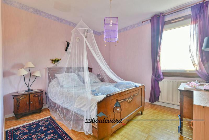 Maison - 96 m² - 4 pièces