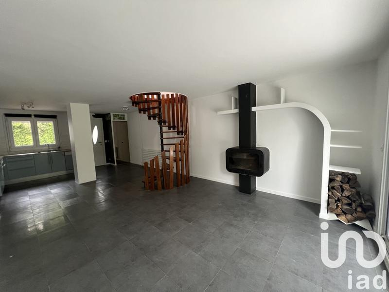 Maison - 96 m² - 5 pièces