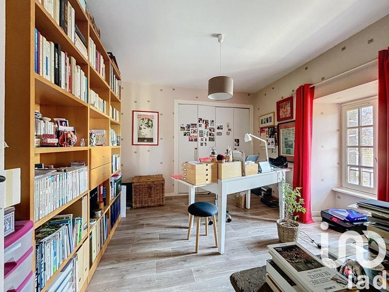 Maison - 541 m² - 6 pièces