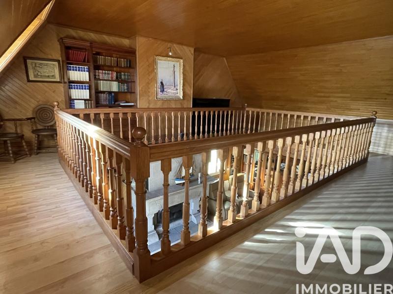 Maison - 184 m² - 7 pièces