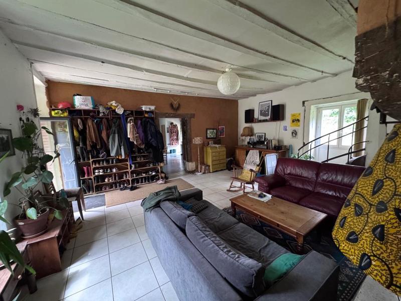 Propriété - 280 m² - 9 pièces