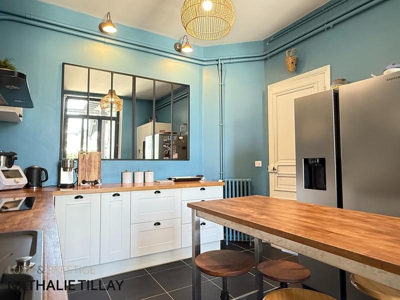 Appartement - 118 m² - 6 pièces