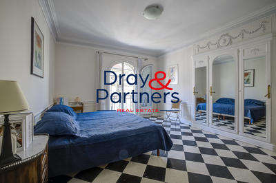 Appartement - 65 m² - 2 pièces