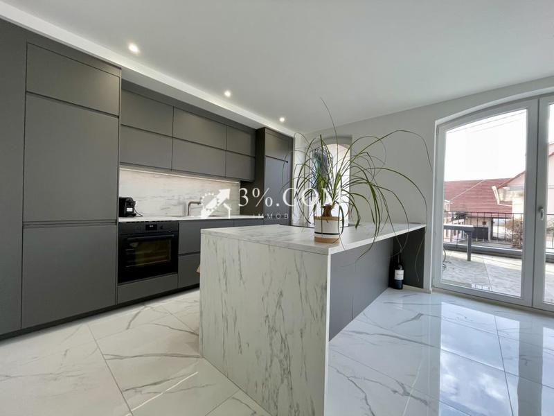 Appartement - 85 m² - 3 pièces