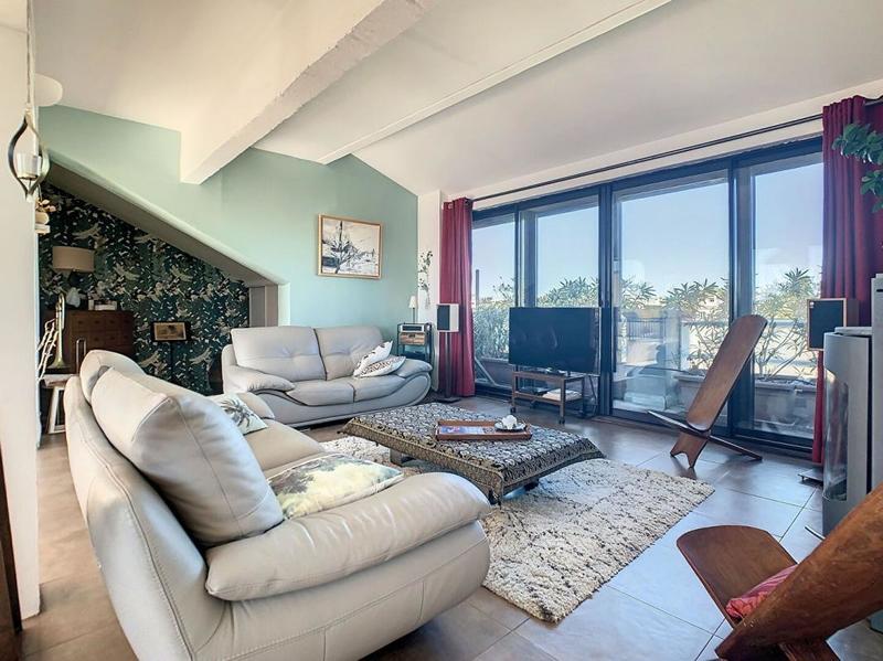 Appartement - 211 m² - 5 pièces