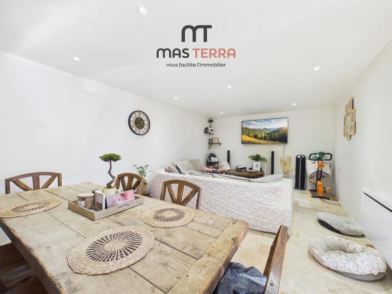 Villa - 223 m² - 9 pièces