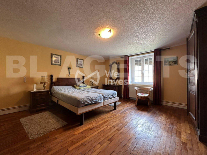 Maison - 159 m² - 6 pièces