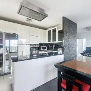 Duplex - 104 m² - 5 pièces