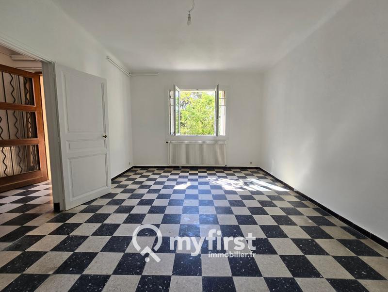 Maison - 202 m² - 6 pièces