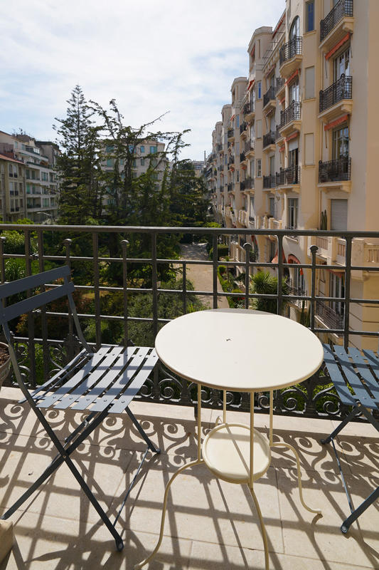 Appartement - 75 m² - 2 pièces