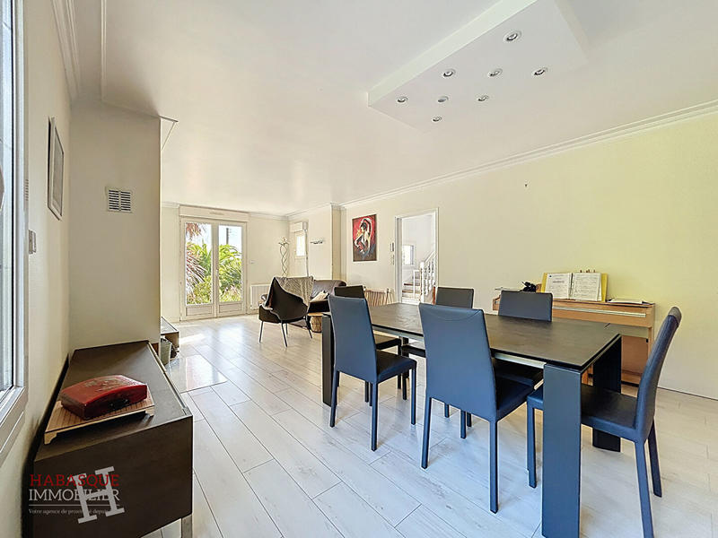 Maison - 129 m² - 6 pièces