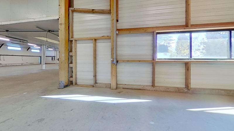 Bureau - 1 560 m² - 18 pièces