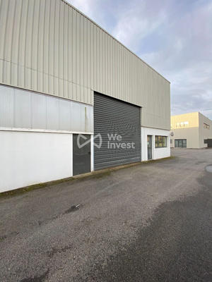 Local commercial - 1 219 m²