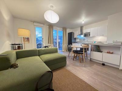 Duplex - 65 m² - 3 pièces