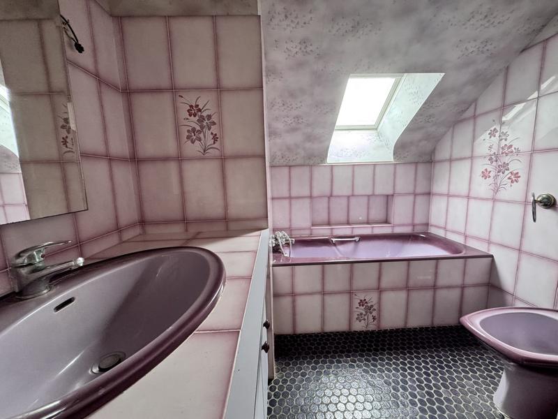 Maison - 102 m² - 5 pièces