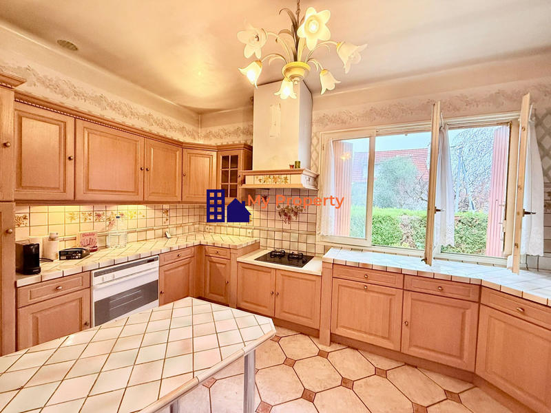 Villa - 196 m² - 7 pièces