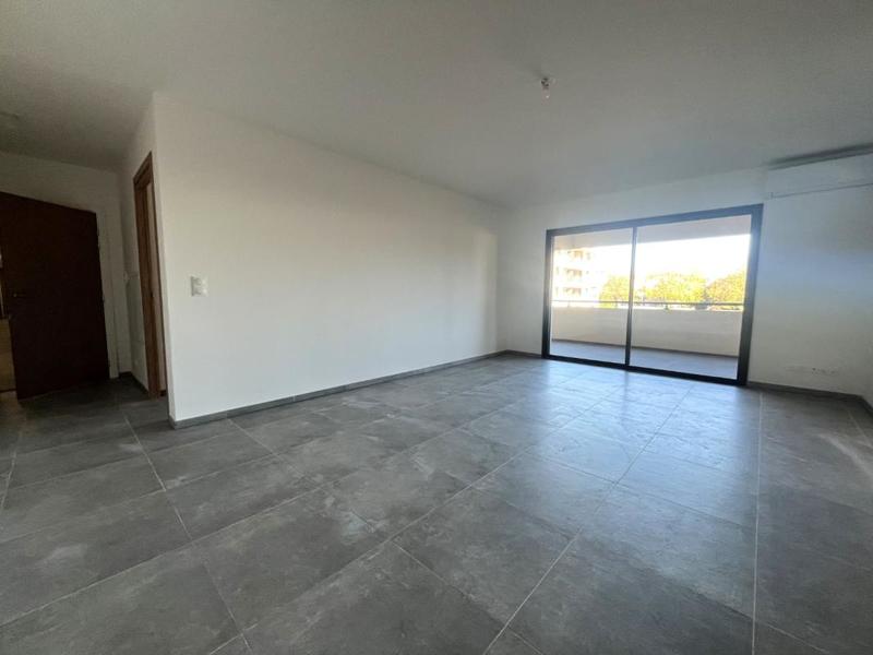 Appartement - 95 m² - 4 pièces