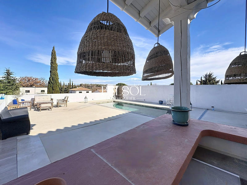 Villa - 250 m² - 7 pièces