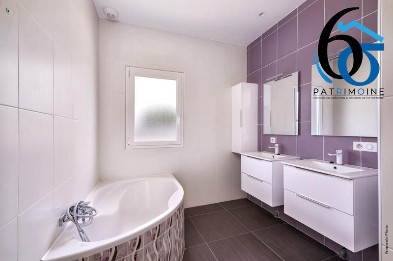 Maison contemporaine - 141 m² - 5 pièces