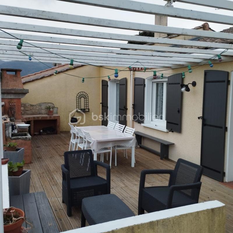 Maison traditionnelle - 104 m² - 5 pièces