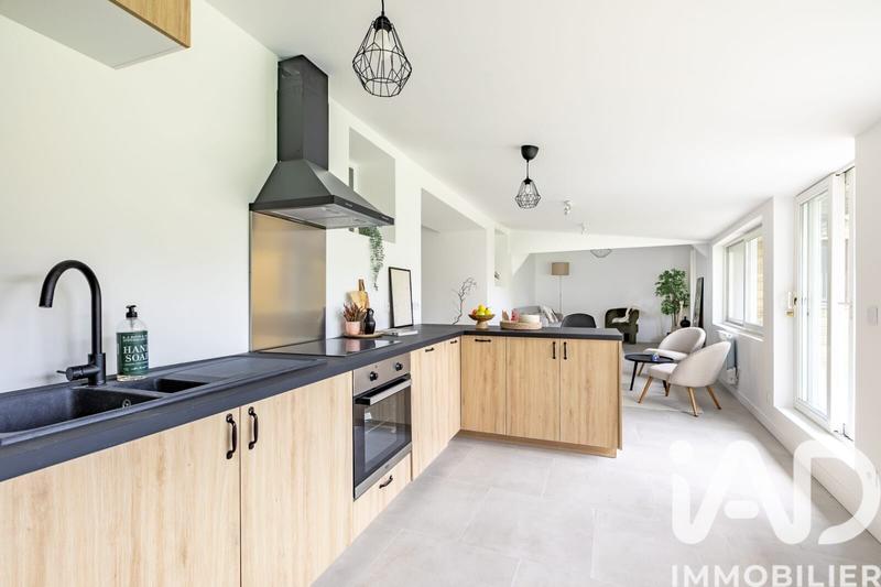 Maison - 155 m² - 8 pièces