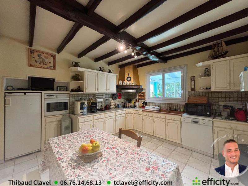 Maison - 196 m² - 7 pièces