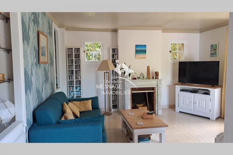 Maison traditionnelle - 165 m² - 6 pièces