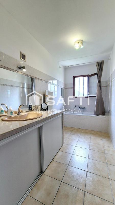 Maison - 135 m² - 5 pièces