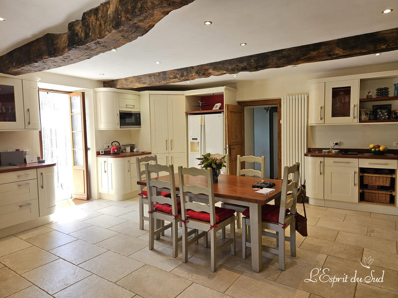 Bastide - 480 m² - 13 pièces