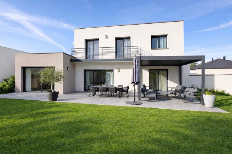 Maison - 144 m² - 6 pièces