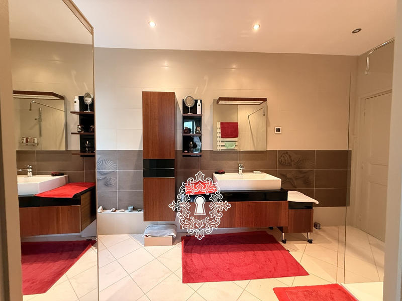 Maison - 112 m² - 4 pièces