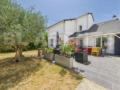 Maison - 147 m² - 6 pièces